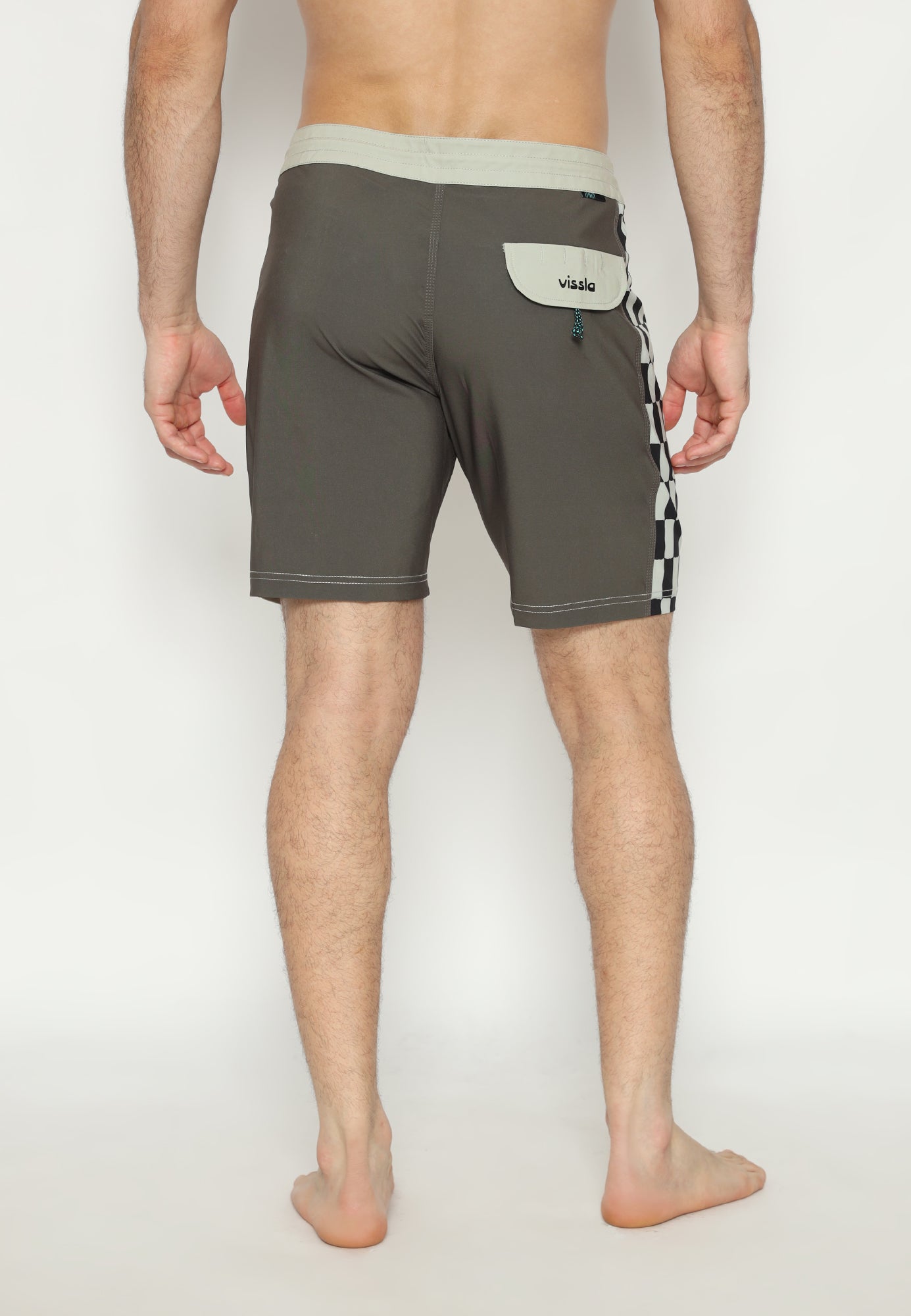 VISSLA-TROPIC TERRORS 18.5" BOARDSHORT