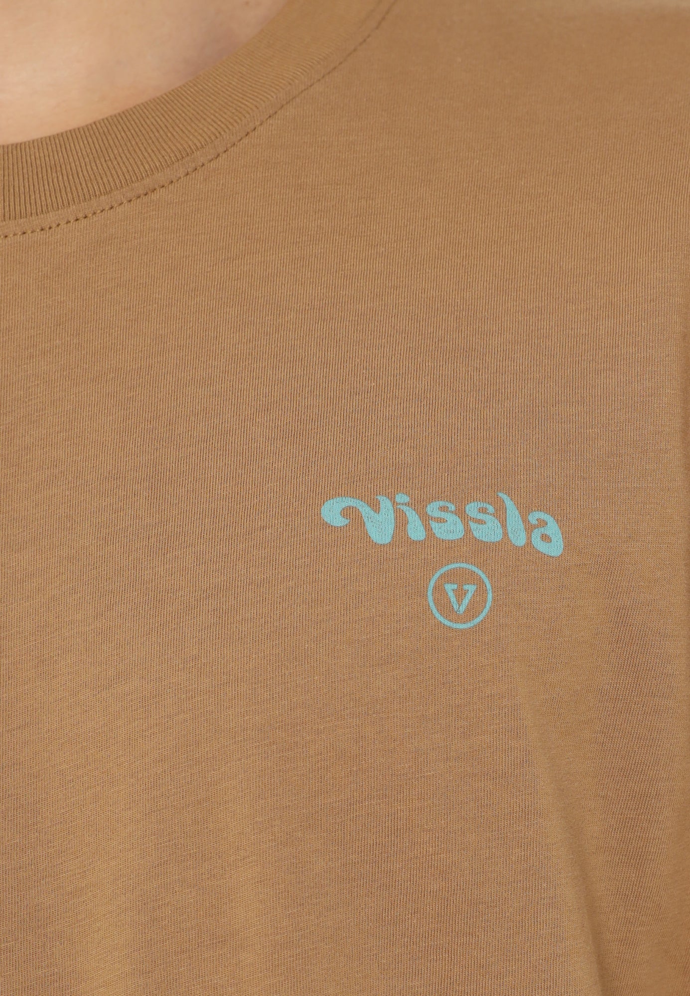 VISSLA-OUT THERE ORGANIC TEE-DKK