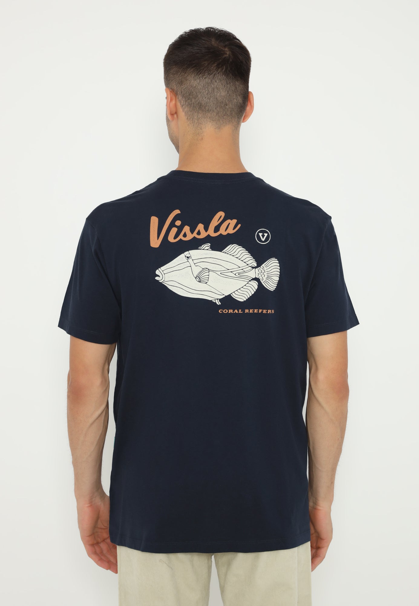 VISSLA-REEFER COMP ORGANIC TEE -DKD