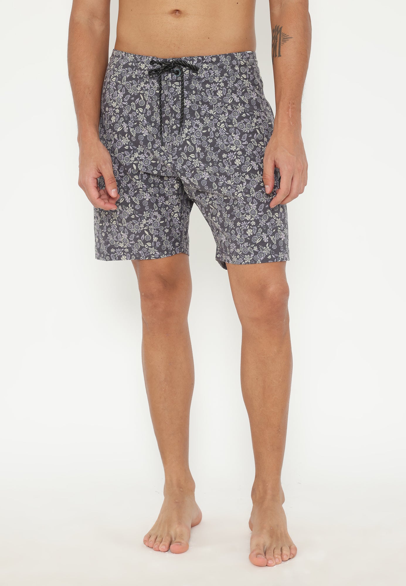 VISSLA-SUNGARDEN 17.5" BOARDSHORT