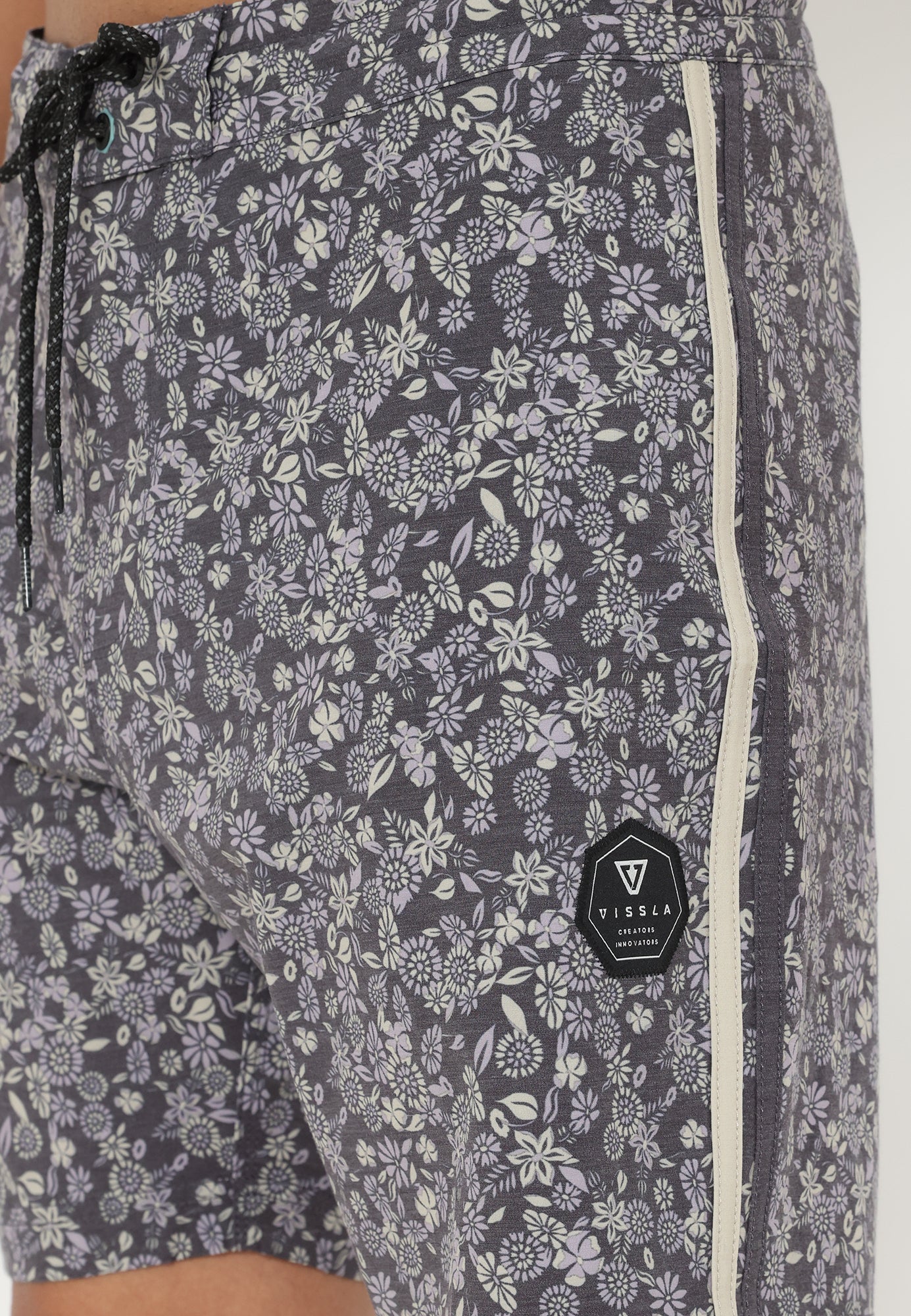 VISSLA-SUNGARDEN 17.5" BOARDSHORT