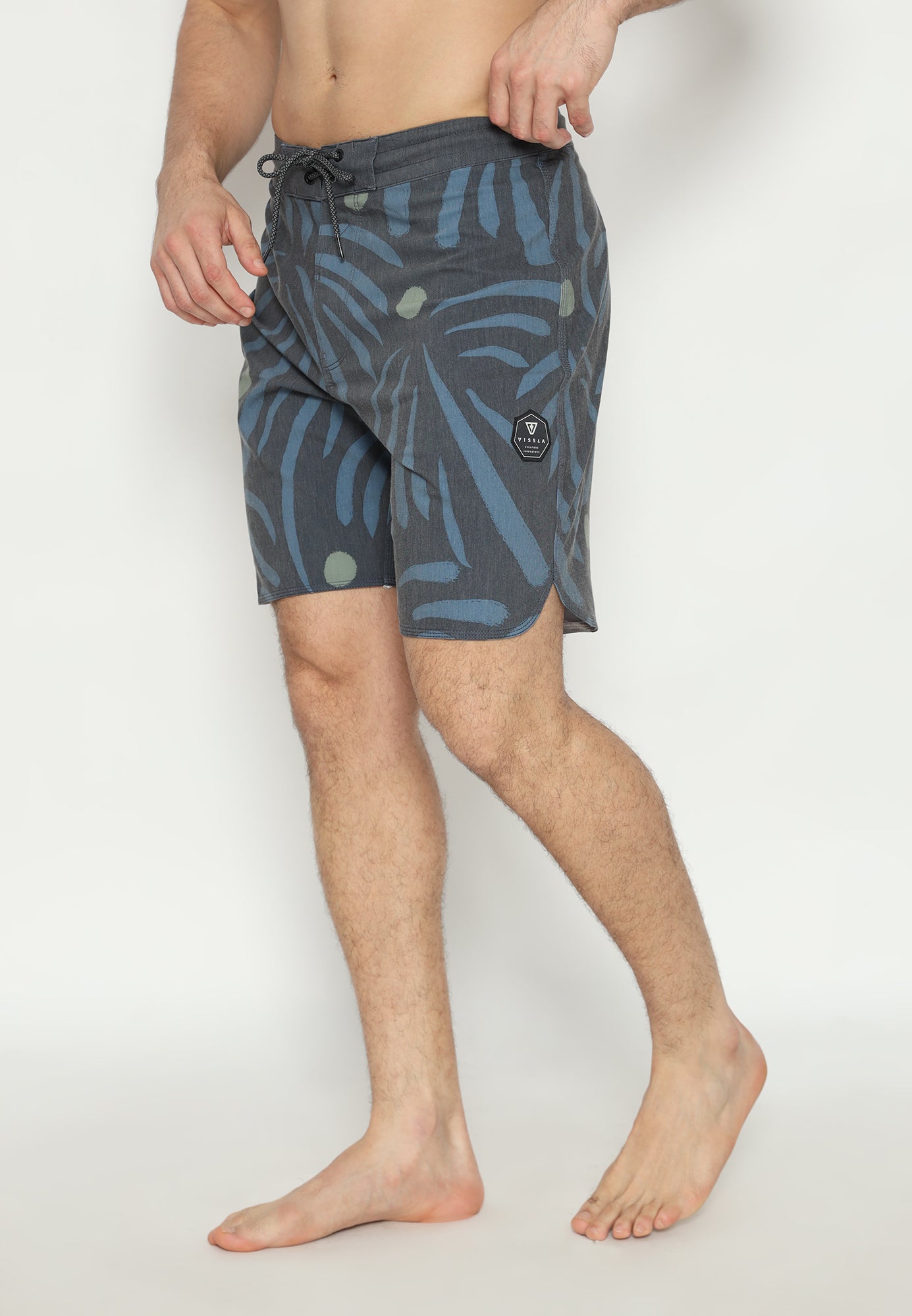 VISSLA-PRIMITIVE PALMS 18.5" BOARDSHORT